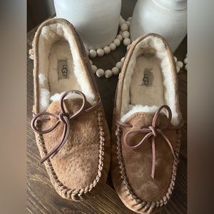 Ugg Dakota slippers